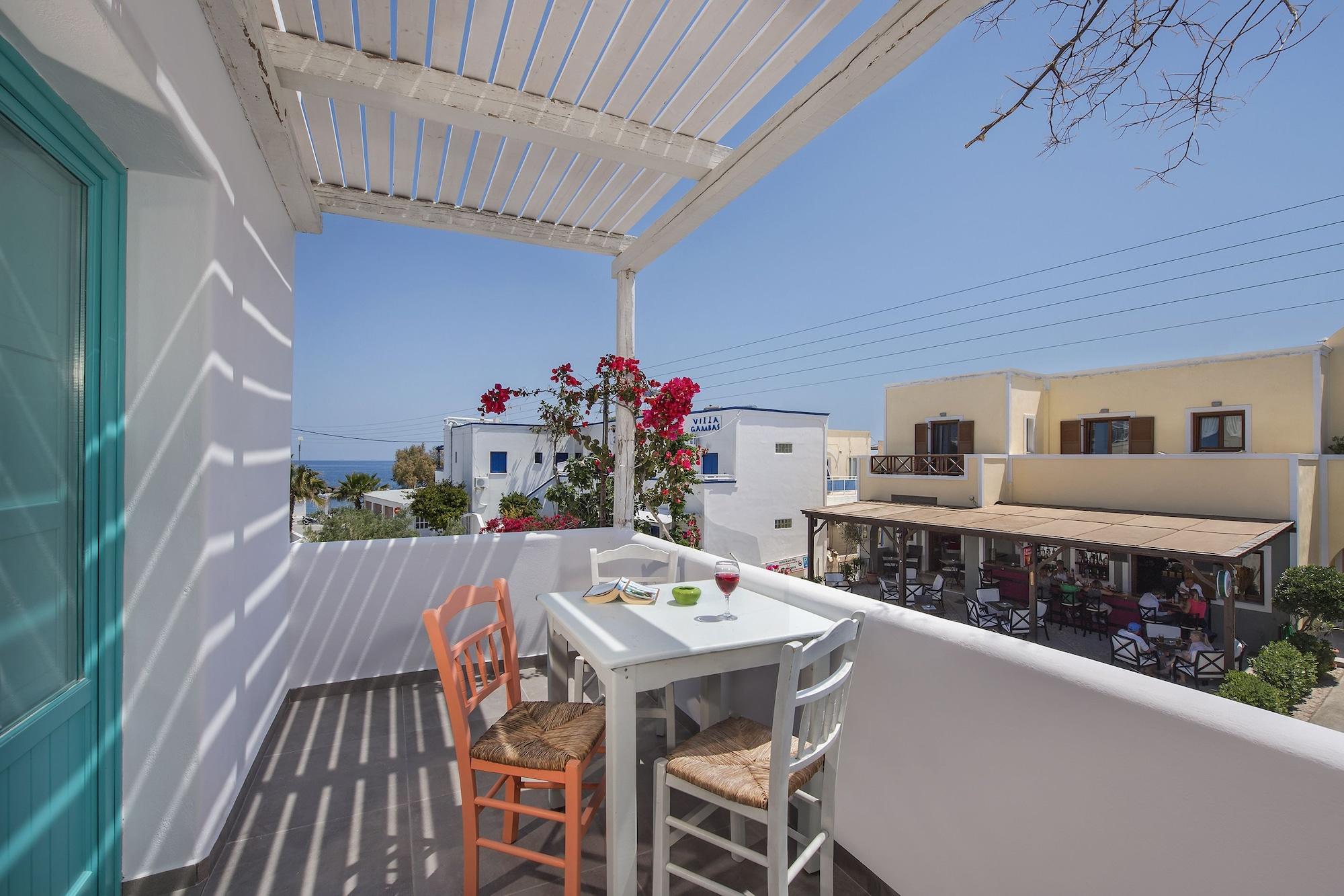 Nissia Beach Apartments & Suites Kamári Eksteriør billede
