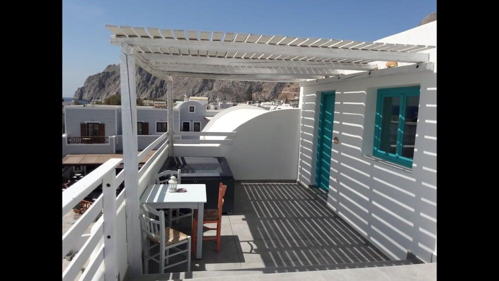 Nissia Beach Apartments & Suites Kamári Eksteriør billede