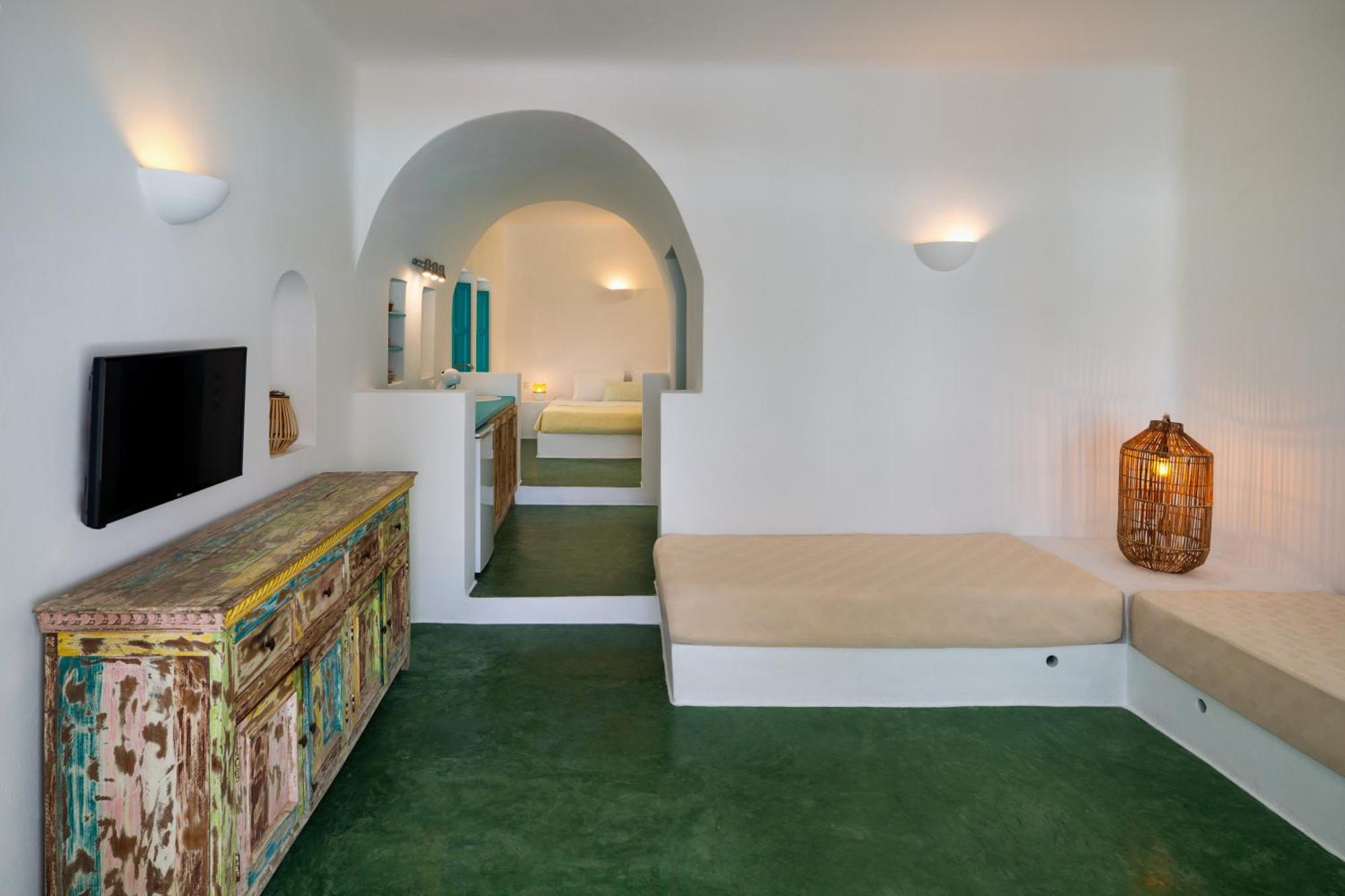 Nissia Beach Apartments & Suites Kamári Eksteriør billede