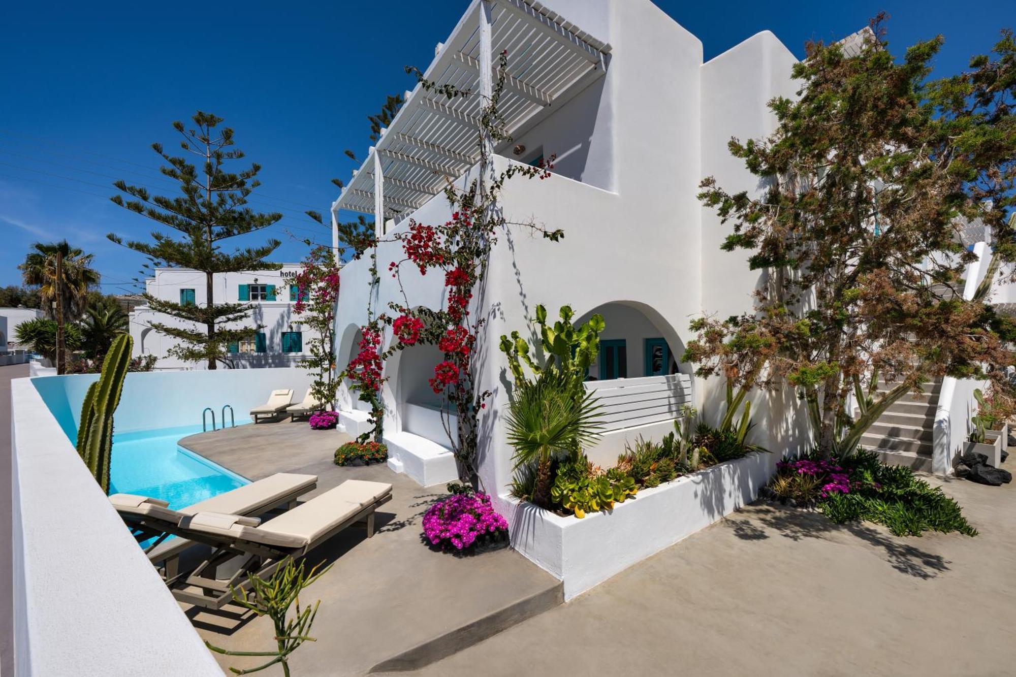 Nissia Beach Apartments & Suites Kamári Eksteriør billede
