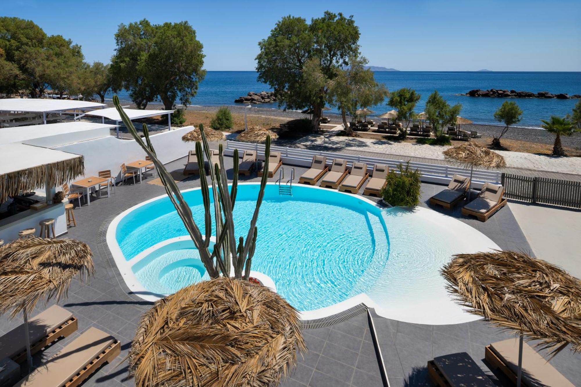 Nissia Beach Apartments & Suites Kamári Eksteriør billede