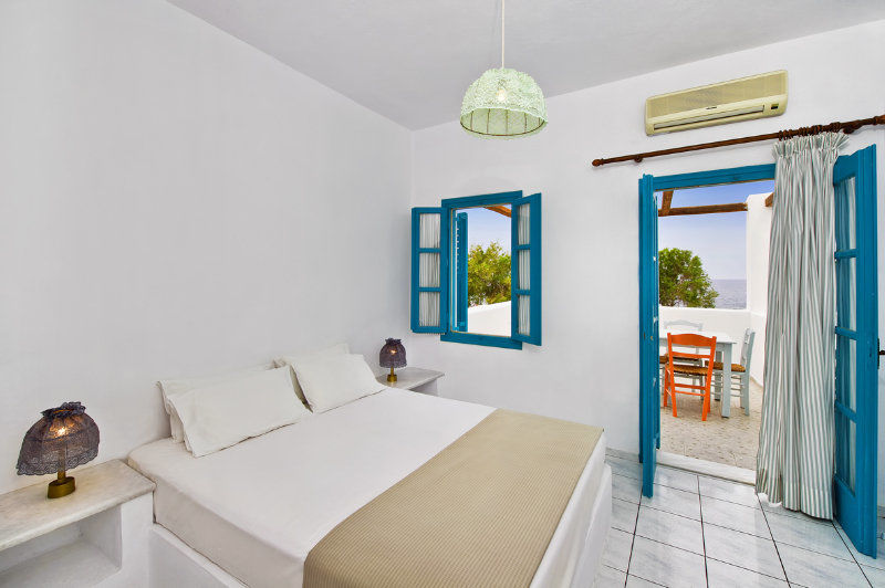 Nissia Beach Apartments & Suites Kamári Eksteriør billede